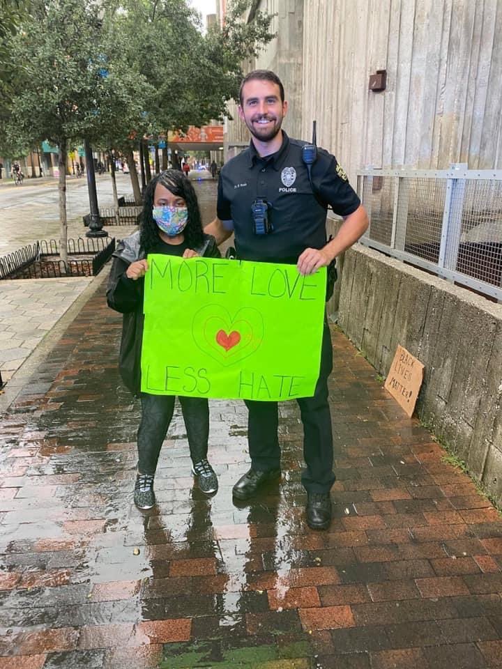 RealCandaceO's tweet photo. This month, #BLEXIT raised $200k for black businesses which were destroyed in the #BLM riots. We also sent all of our minority state directors to local police departments to spread love &amp; form productive relationships.
I’m so proud of the work our organization is doing. @BLEXIT https://t.co/a8pDqdcapD