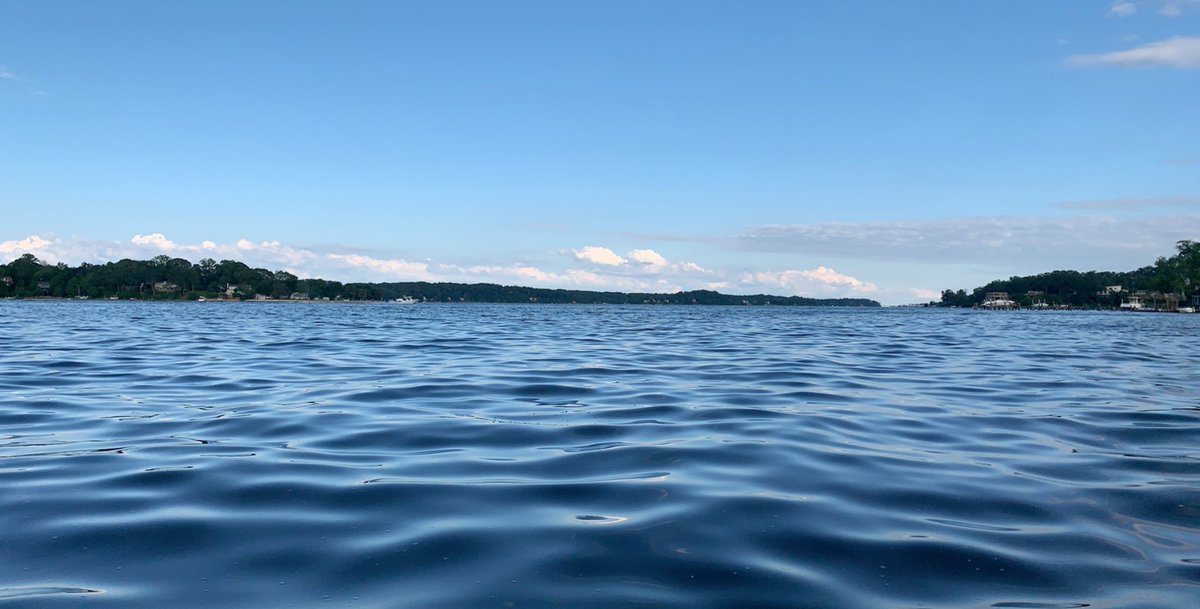 teacherfirst73's tweet photo. Beautiful evening on the water 🌊 🚣♂️ #lovemylife #metime #findwater https://t.co/UkKMsssBz0