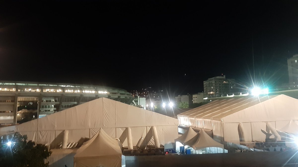 Flamengo vence no Maracanã vazio em retorno ao futebol durante ...