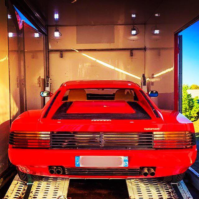 It's #FerrariFriday again so let's go with a #Ferrari #Testarossa #GrandTourer #Flat12 unit
Call #RussellsTransport if you need your #FerrariFriday #Moved +441280850426
#EU & beyond!
#RussellsTransport+441280850426
#Covered #CarTransport
#Racecars #Supercars #F1
#TwitterCarClub