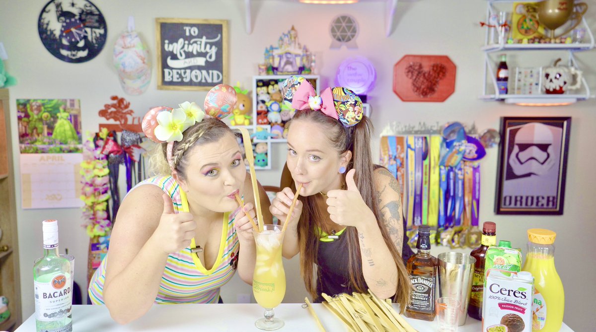 thewdwcouple's tweet photo. This week on Copycat Cocktails, Taylor and @promisehope take over to teach you how to make your own Back Scratcher from Disney’s Polynesian Village Resort! #copycatcocktails #howtodrink #deliciousdisney #backscratcher #ThirstyThursday #thewdwcouple
https://t.co/jmrEUzQfFY https://t.co/DPIHEJY0eP
