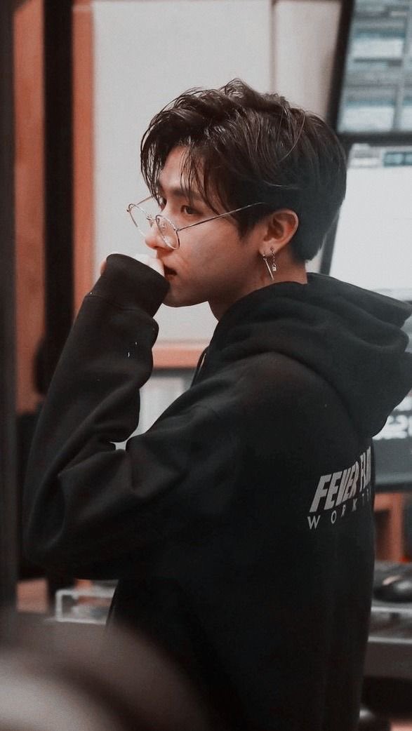 A thread on I.M because I never speak about him with  @strrymin
