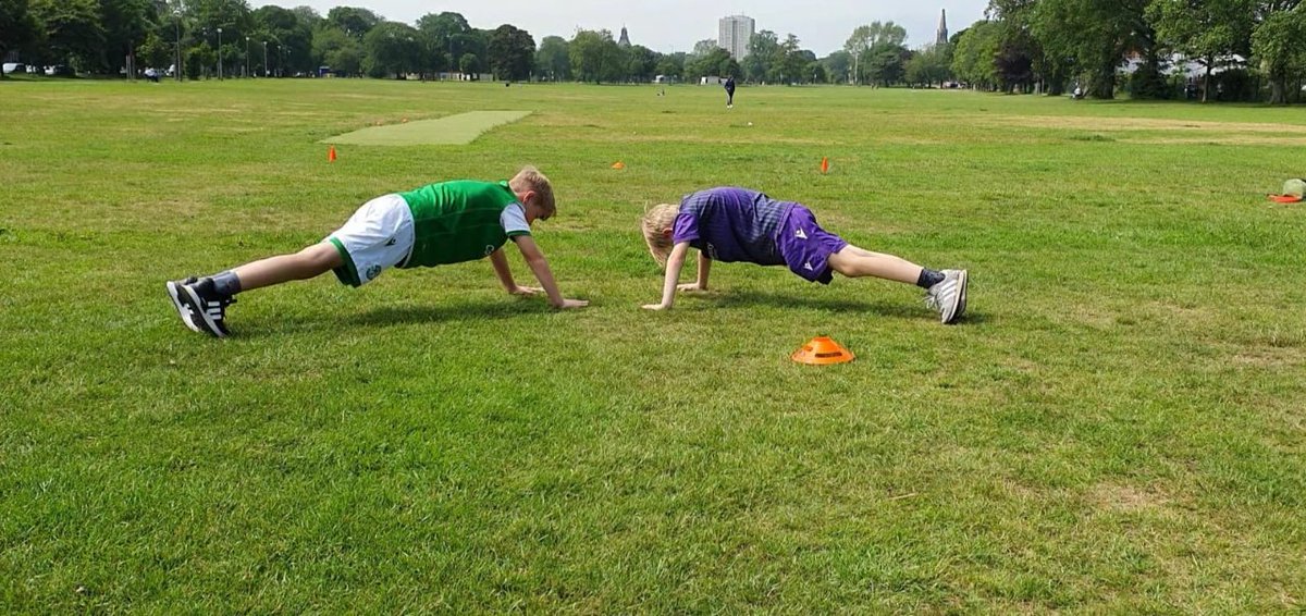 donut_17x's tweet photo. @leithp6 Some of the sports day challenges the boys did yest. Egg and spoon, press ups, sprint and the ice lolly station! https://t.co/nlxbEZxqXJ