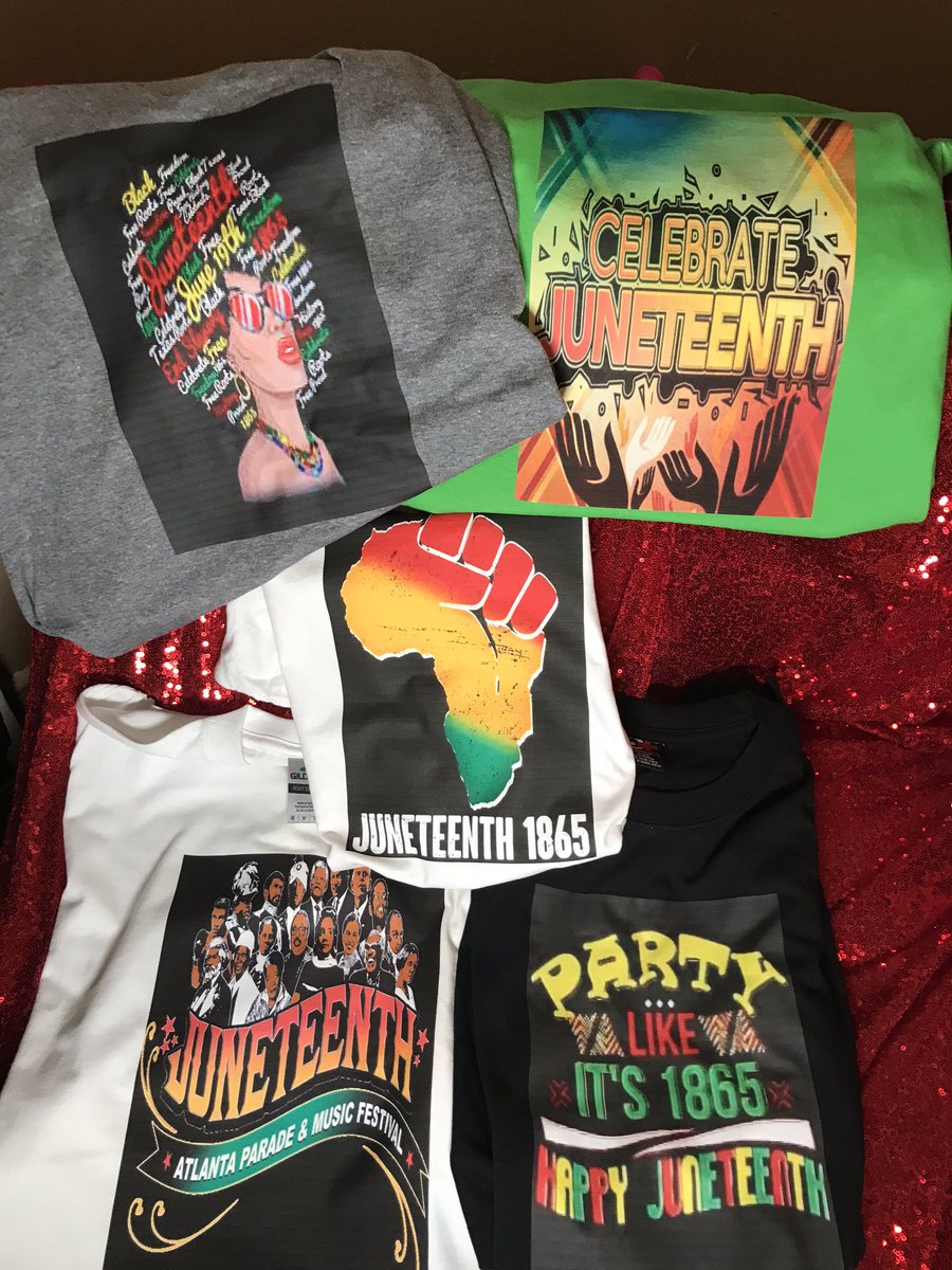 BSugarballoons's tweet photo. Each t-shirt purchased here will help us hire one part-time youth and go towards our Fundraising fund to build our Youth Entrepreneur Academy. #shopcommunitytees #bytheyouthofchicago https://t.co/wzFZF1S3Fe