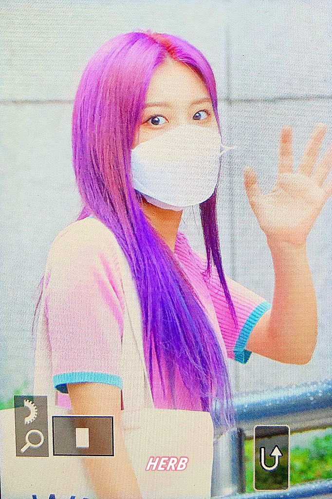 200619 💜

#아이즈원 #IZONE #강혜원