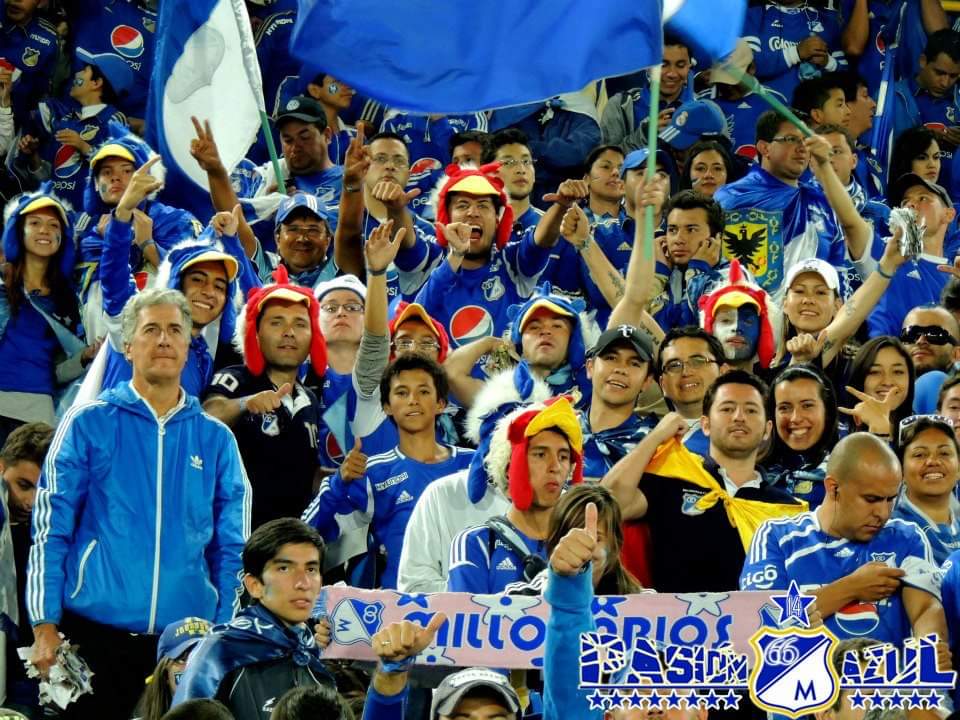 LaBandaSector12's tweet photo. AYYY AYYY AYYY SALTANDO EL GALLINERO... 🎶.
#74Años74FotosLBS12
#LaBandaSector12SeQuedaEnCasa
#UnaHinchadaUnidaEsUnaHinchadaFuerte. https://t.co/YCeRWXPrGz