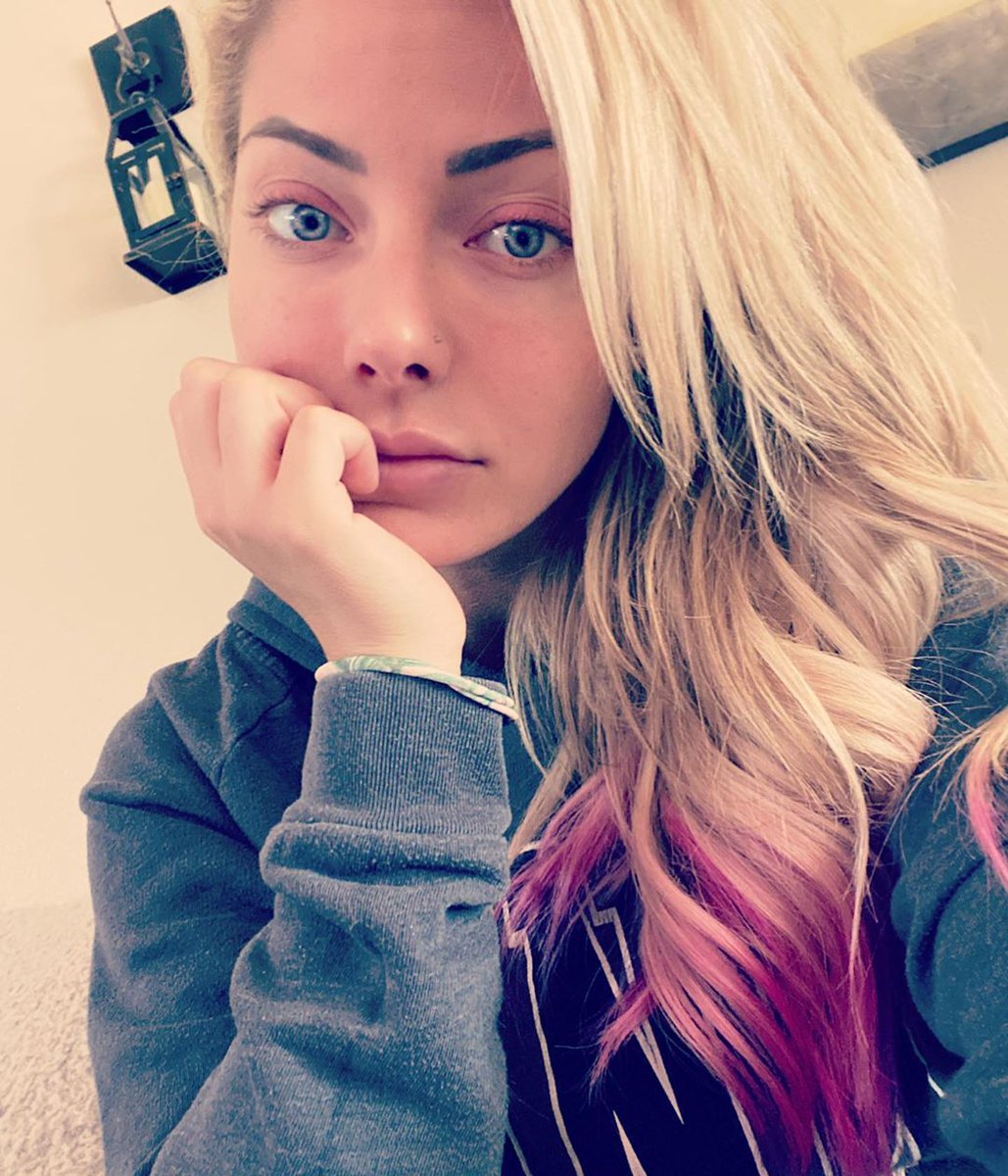 Alexabliss Net Alexa Bliss Fansiteさんはtwitterを使っています Photos Of Alexabliss Wwe Via Instagram Alexabliss T Co Eupfvqi8fh Twitter