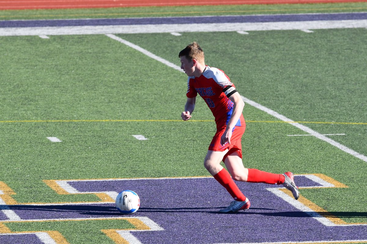 CClark0099's tweet photo. Congratulations to all of the nominees and winners at this years #AllEllisCounty awards. I am proud of all of the @midlohhssoccer that were recognized. Special shout out to the Best 4A Soccer player in the State, Garrett Garvin. If you doubt it I have film. https://t.co/KqbsyXN0TU