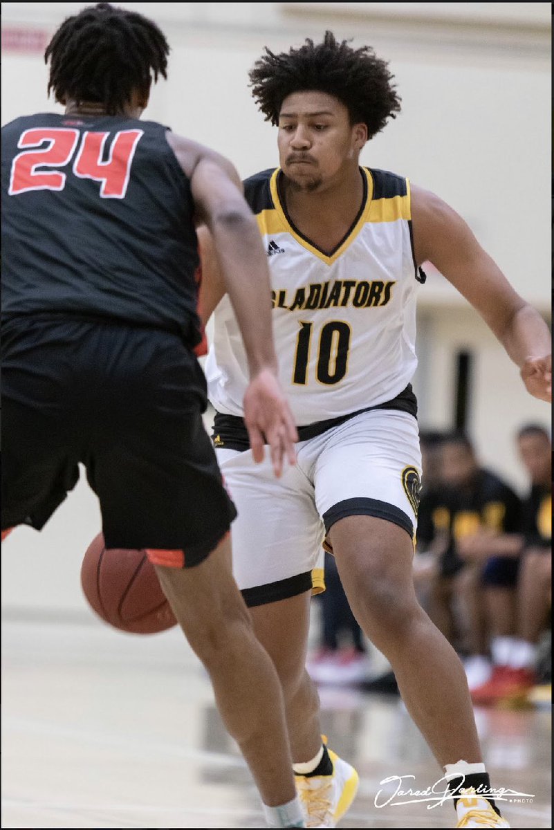 ChabotBasketbal's tweet photo. 6’3 Soph G/F Akili Daniels has recieved scholarship offer from (NAIA) Mayville State Univ in Mayville North Dakota.
@MSUCometsMBB
@Comet_Athletics
@DarrenTighe20
@cameronsalerno1
@onelove357
@SacHighMensBB
@nsaprospects
@mullensports
@NAIAHoopsReport
@simplyy_bball
@AkiliDaniels https://t.co/MlXGAAhKrk