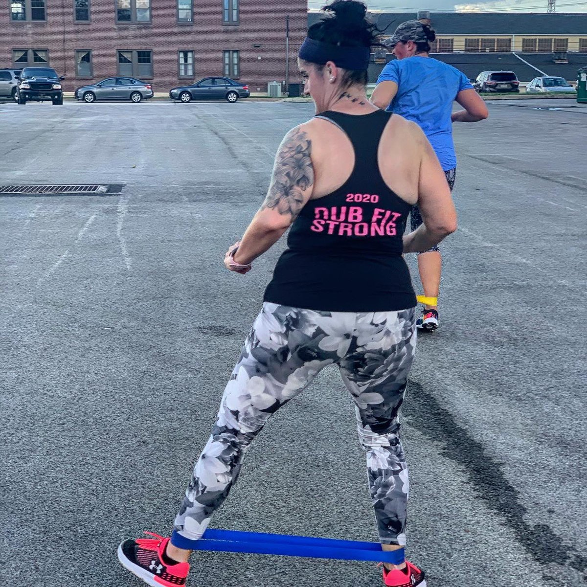 Dub_Fitness's tweet photo. Outdoor social distance fitness! We all we got. We all we need! https://t.co/KuDQEK8Ens