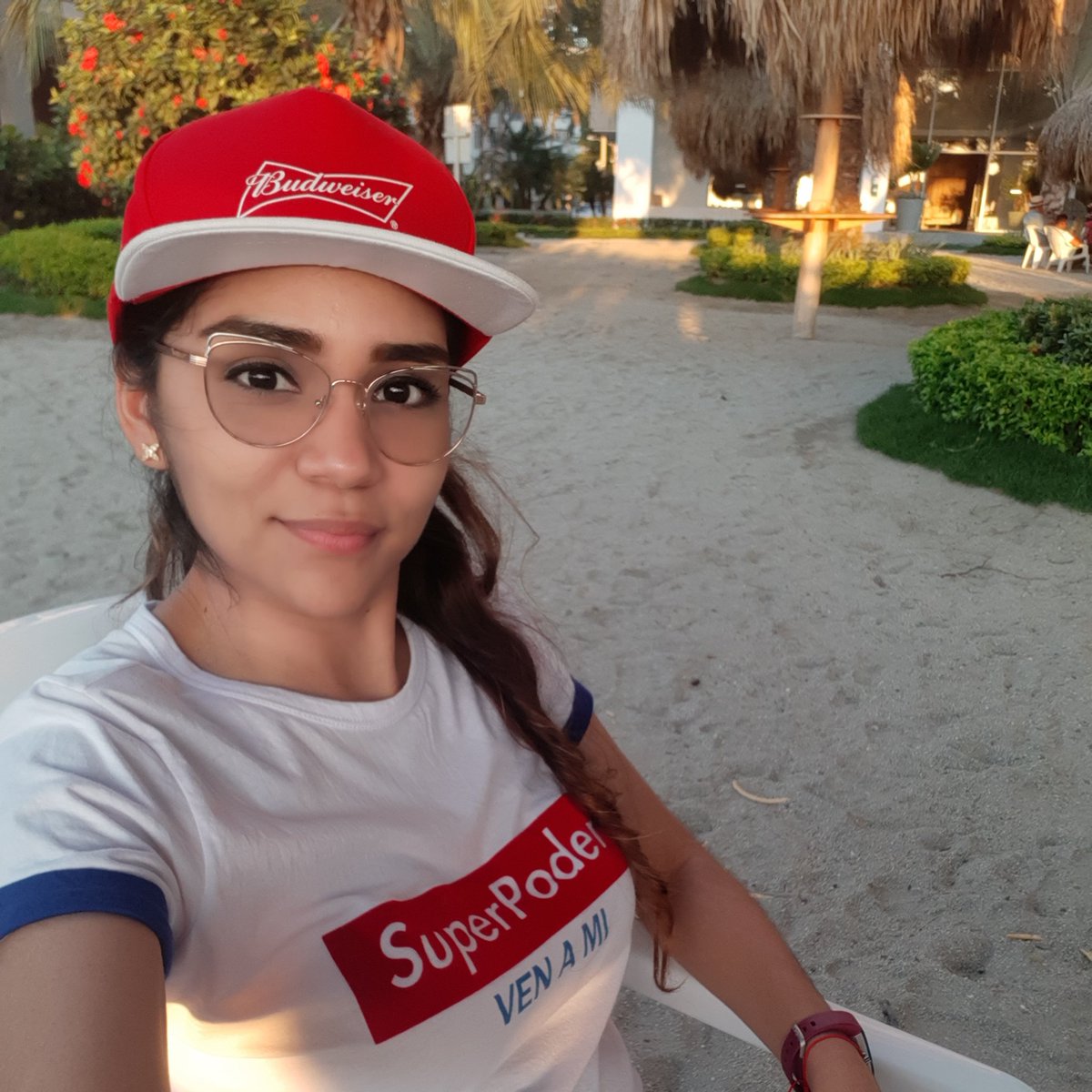 ClauMi_'s tweet photo. #NuevaFotoDePerfil https://t.co/hS8koGcjYk