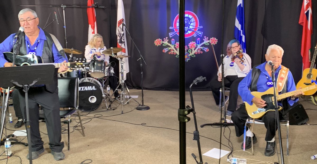 Great to see the Nite Life Band from Brandon and the Southwest Region tonight on the @MBMetis_MMF livestream music show The Beat Goes On! #Metis #metisfiddle