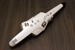 1484nagoya's tweet photo. Roland Aerophone AE-10が中古品にて入荷しました！サックス🎷をベースに、管楽器で好きな曲をかっこよく吹きたい方のための新しい電子楽器😍
是非この機会にいかがでしょうか？？
商品詳細はこちら👇
https://t.co/nurAQaUpqB
#ubox #windpal https://t.co/Aa7gepvRXN