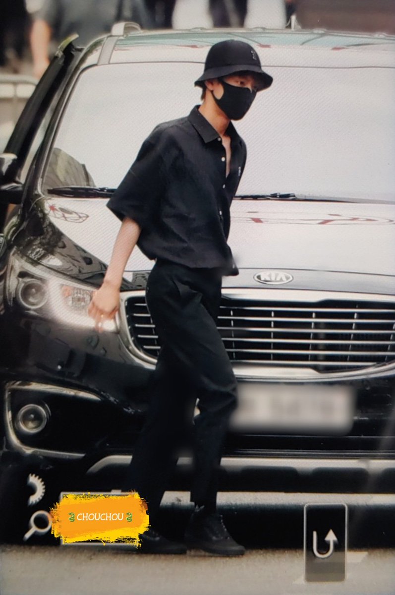 950123net's tweet photo. [PREVIEW] 200619 뮤직뱅크 출근
#D1CE #디원스 #조용근 #너를_그린다 @officialD1CE https://t.co/cn2C1nqsJU
