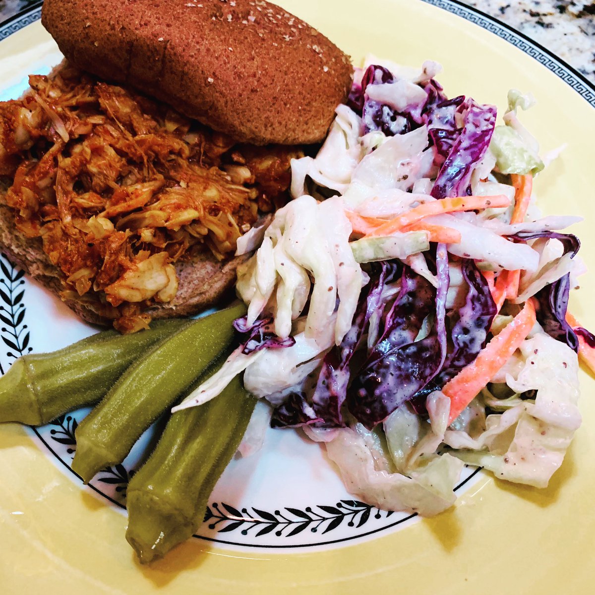 MeeganVegan's tweet photo. Pulled Barbecue Pork (Jackfruit) Sandwiches w/ Slaw. Ima post the recipes later, y’all. Soaking this deliciousness in! ✌🏻❤️🌱 #LivingVeganInLubbock #VeganInLubbock #meeganthevegan #TheBougieVegan ##LivingInLubbock #LubbockLife #LivingInRush https://t.co/M6384QXwqH