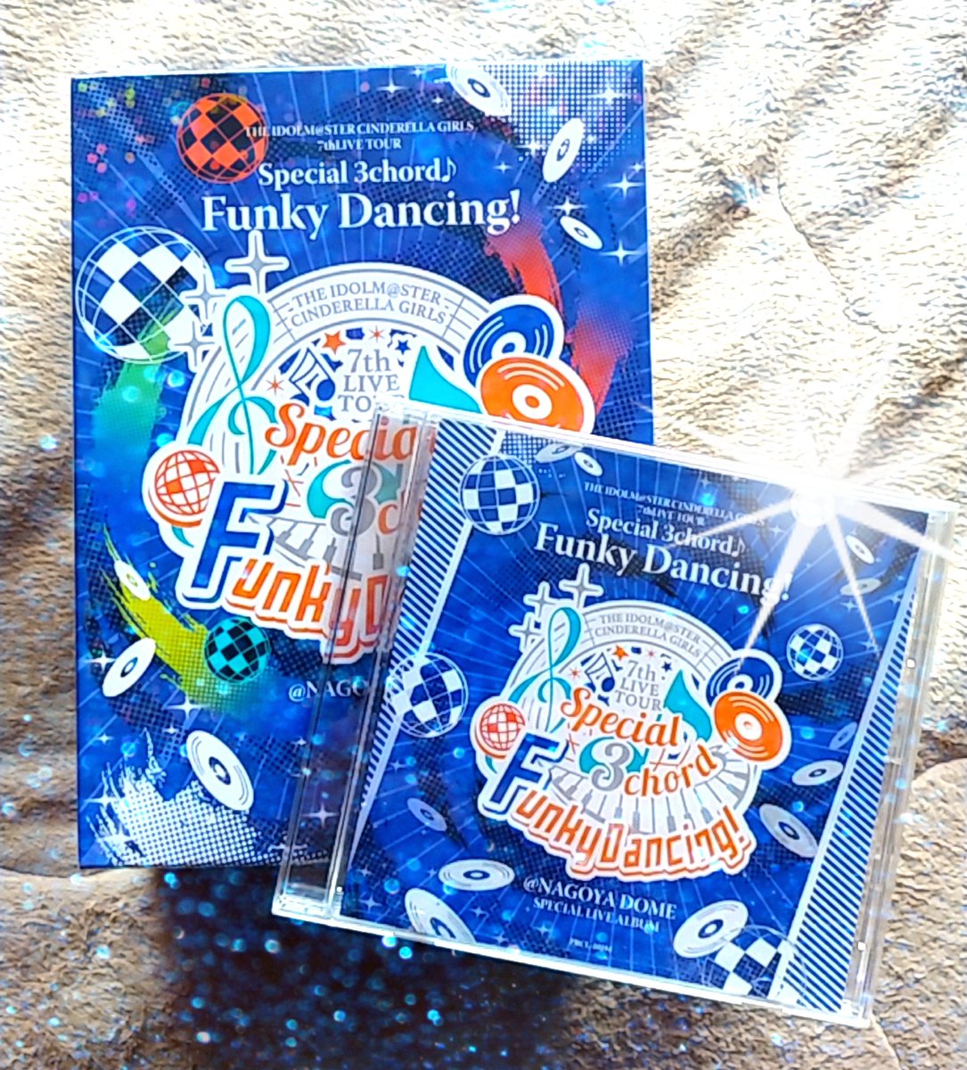 222mikulovely's tweet photo. THE IDOLM@STER CINDERELLA GIRLS 7thLIVE TOUR
Special 3chord♪ Funky Dancing!

我が家にも…
ﾟ+.ヽ(≧▽≦)ﾉ.+ﾟｷﾀアーーーーー

#アイドルマスターシンデレラガールズ
#FunkyDancing https://t.co/4leh8QamnV
