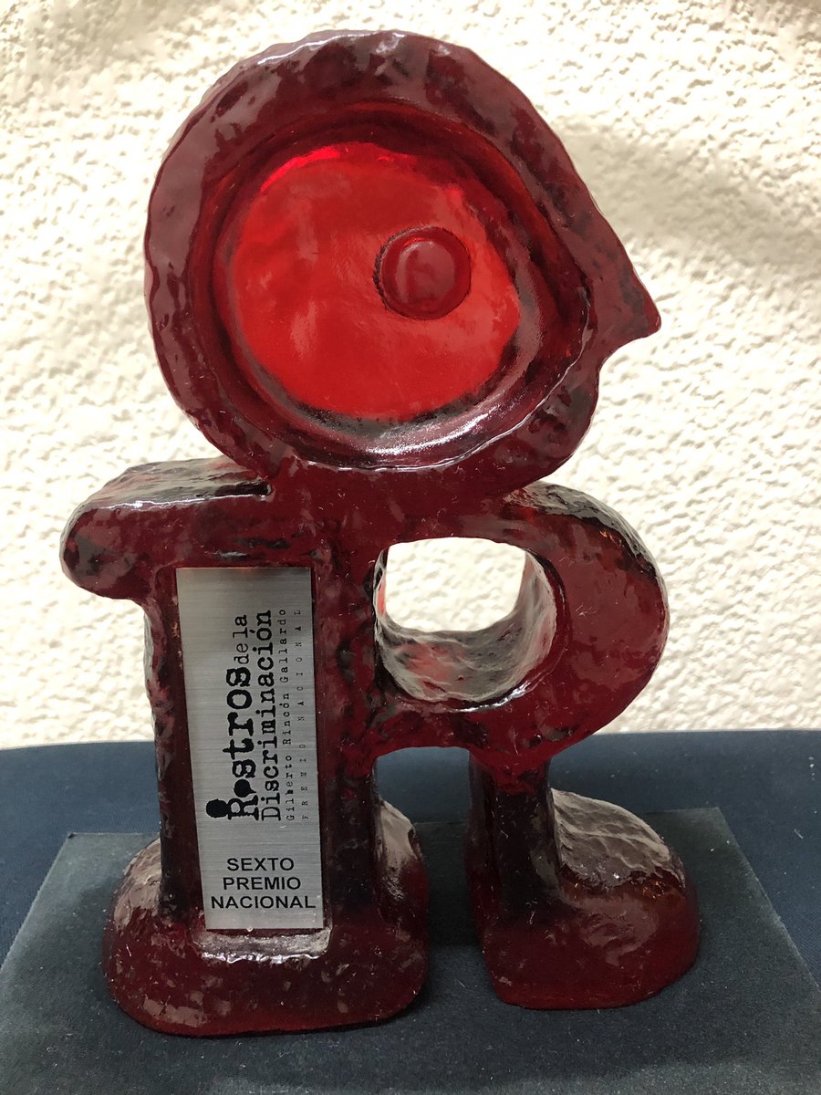 discapacidadcom's tweet photo. #SOYCONAPRED El premio “Rostros de la Discriminacion, Gilberto Rincón Gallardo”, instituido por @CONAPRED con otras instituciones, ha servido para alentar el periodismo crítico que devela situaciones de exclusión aún existentes en México. Fundamental Visibilizar para transformar https://t.co/CK4B5lozhL