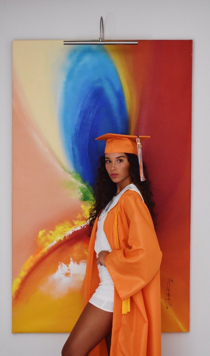 izzijoo's tweet photo. OFF TO CHANGE THE WORLD! SEE YOU SOON @UCSanDiego 💙💛
Thank you @NISDBrandeis for all the great memories <3 Madam President OUTTTT https://t.co/woTHZRWsxY