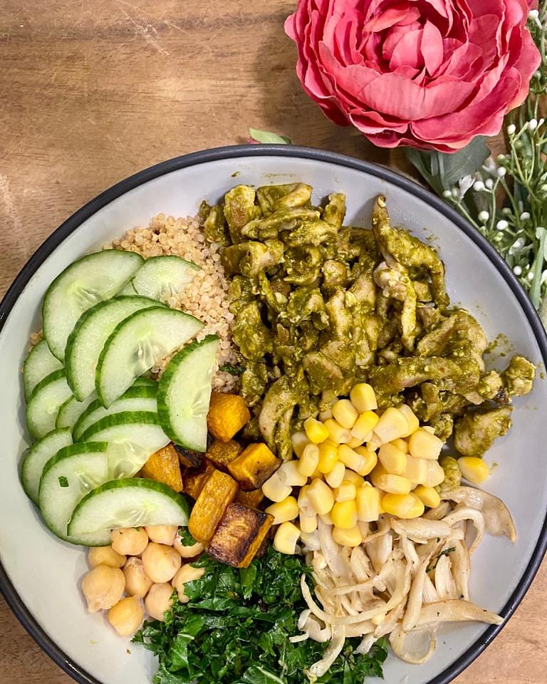 LifeFoodLK's tweet photo. Wholesome and happiness in a bowl, made by you! #MYOB

Add your favourites together and create your own bowl of nutritious flavours. 

Order now! Full menu → https://t.co/KIf2yOWvOc or call us on 011 722 5433. Available for pick-up and deliveries. 
 
#lifefoodlk https://t.co/nNNOqgoLN3
