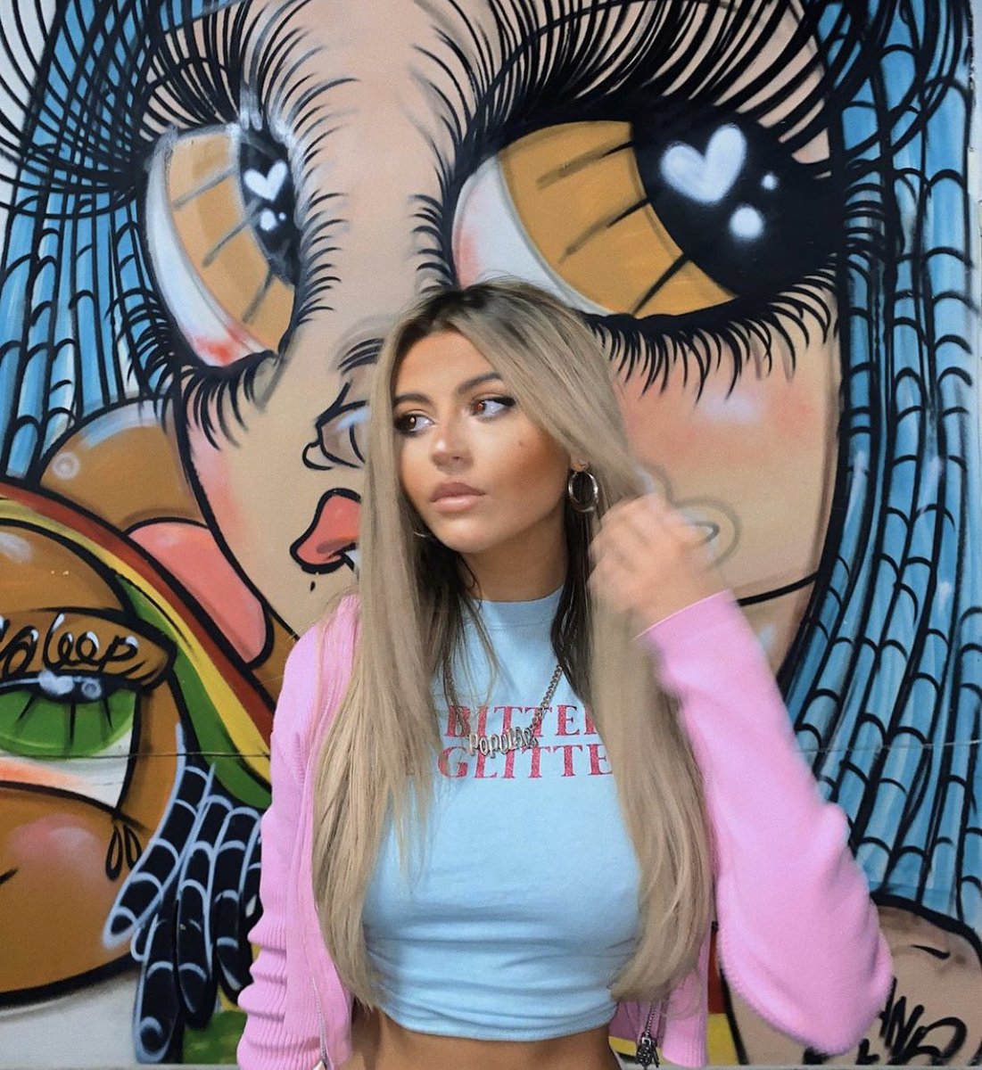 playwithariana's tweet photo. my cashapp dry as hell. some pay me you pigs #findom #paypigs #findomgoddess #paypiggieswanted #sugardaddy #sugardaddies #sugarbaby #sugarbabies https://t.co/HN05H99hm5