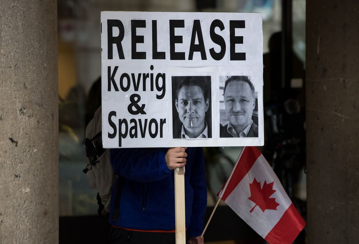 globeandmail's tweet photo. China charges Michael Kovrig and Michael Spavor with spying https://t.co/Btgojny8x7 https://t.co/qsNfN1GQrA