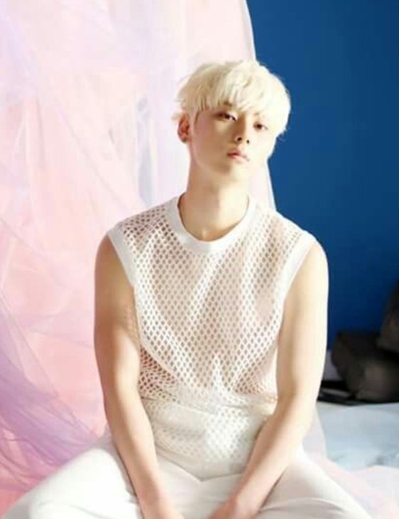 NU& #39;EST Minhyun