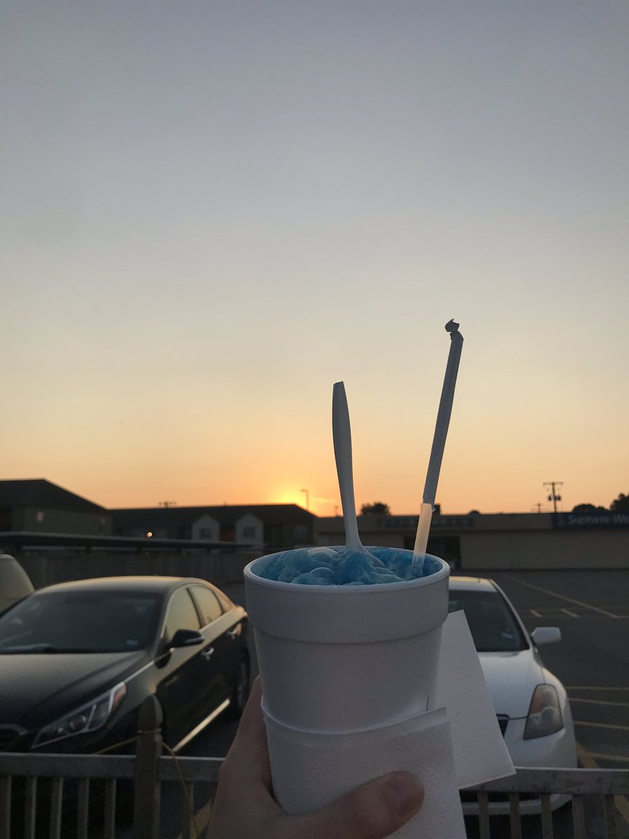 KitKatKaitlyn4's tweet photo. This past week has been such a blast! So glad I was able to attend and learn new topics!❤️✝️ #onenederland #digitalyouthcamp #one #snocones #CinderellaSnoConeFlavor https://t.co/MlnugBeQnQ