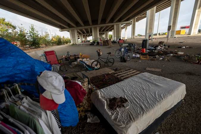 only1psycho's tweet photo. Ya Allah!!! Protect the Homeless The World is Cold💔🙏 https://t.co/pvMJ3aPHdK