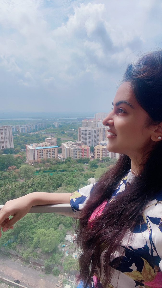 HarshiMad's tweet photo. Every single industry has a bit of nepotism! You just got to work harder n at some point be happy where you are and with what u have achieved! #harshimad #singer #NepotismEndsin2020 #nepotisminbollywood https://t.co/0igTqqKT1r