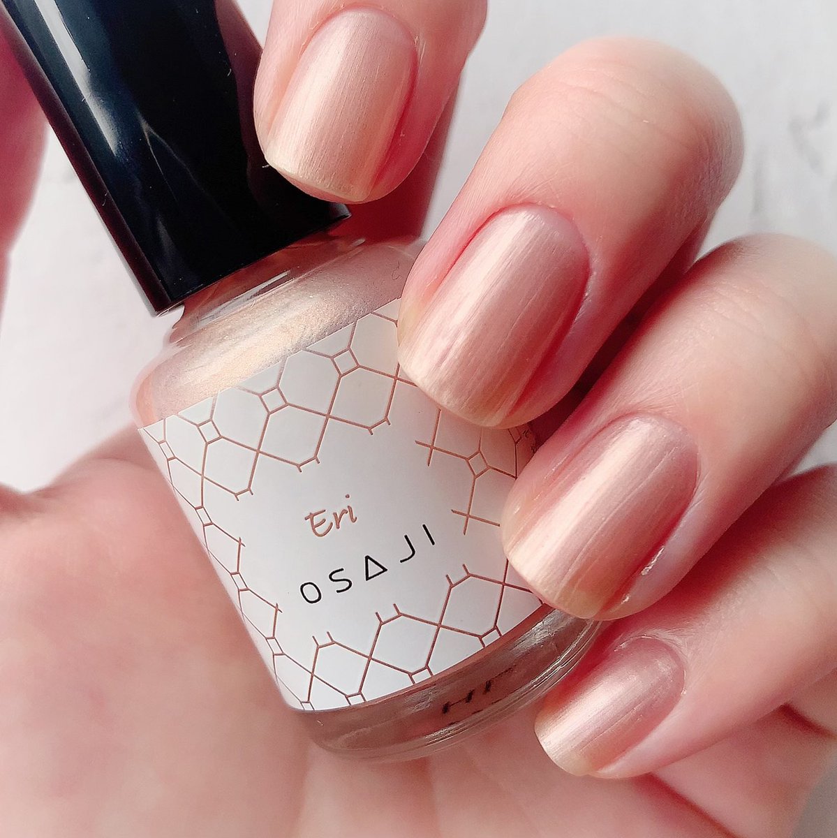 OSAJI アップリフト ネイルカラー 16 Eri〈襟〉 肌馴染みの良い