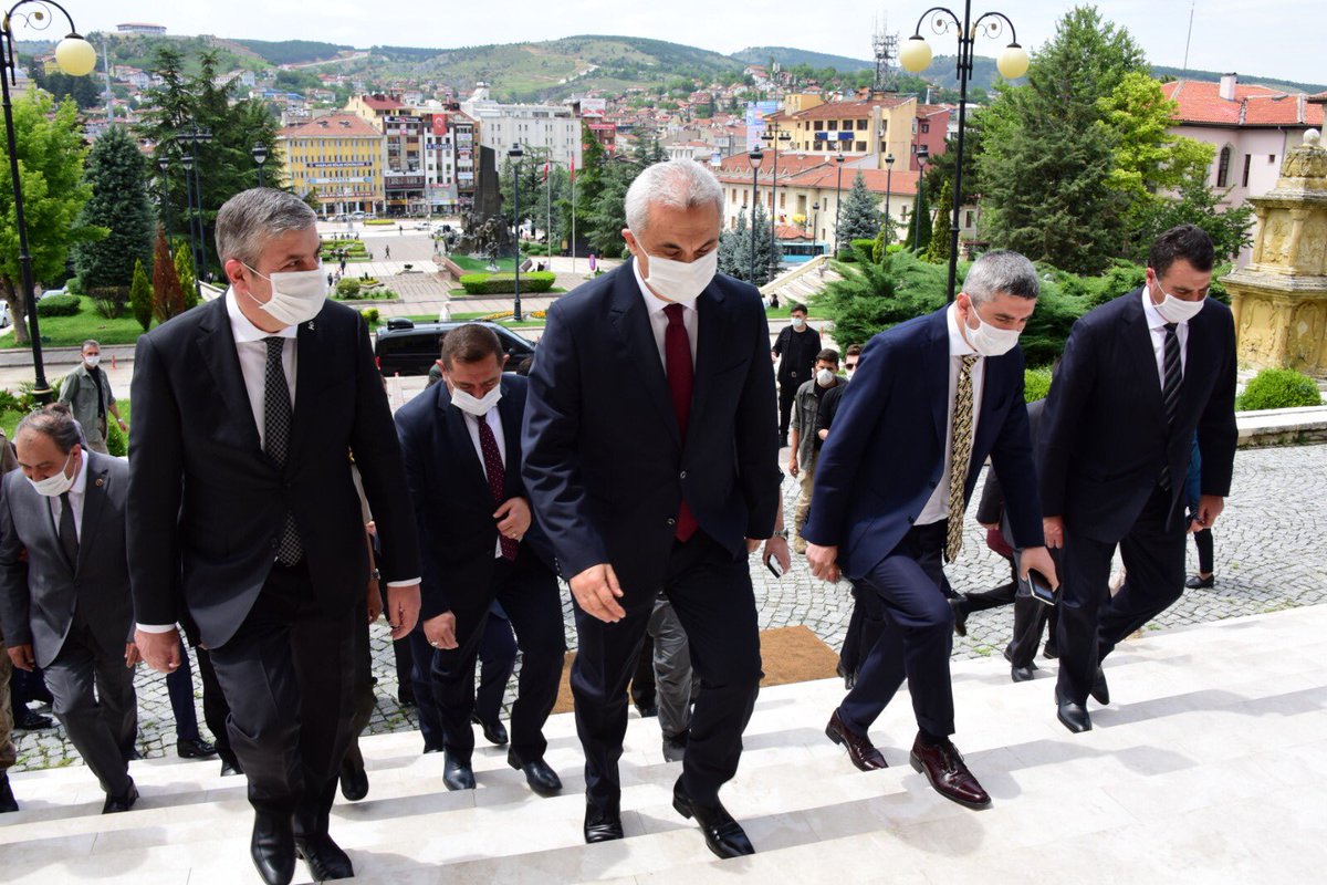 17 Haziran tarihinde Kastamonu ilimizdeki görevime başlamış bulunuyorum.Beni bu onurlu göreve layık gören Sayın Cumhurbaşkanımıza ve Sayın İçişleri Bakanımıza şükranlarımı arz ediyorum..Allah utandırmasın.