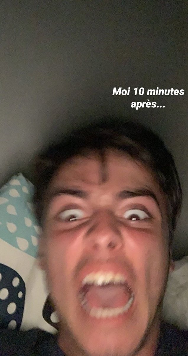 BelarbiChaina's tweet photo. Moi en ouvrant Twitter Vs moi après 10 minutes... #Balancetontiktokeur https://t.co/Ng2mKkiWHe