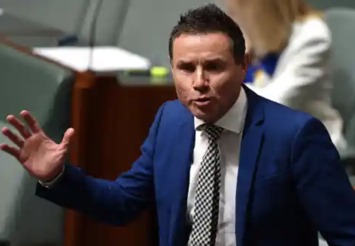 Last of the current batch of bros is  @AndrewLamingMP who nabbed a free degree from UQ.Tell Andrew that uni and TAFE should be free for all on (07) 3821 0155