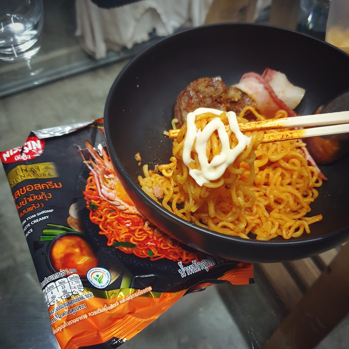 mayo_everything's tweet photo. เอออันนี้ใช้ได้ บะหมี่กึ่งรสซอสครีมต้มยำมันกุ้ง(แห้ง) ตัวมันเองก็ดีนะเส้นหนุบกว่าที่เห็น รสอมเปรี้ยวนวลๆเล็กน้อย พอรวมกับมาโย(ตัวติดเปรี้ยว)ก็จะยิ่งนัวๆนมๆไปอีก ให้8ละกันนะ เรื่องความผงชูรสนี้ต้องยกให้ยี่ห้อนี้เลย
#everythingmayo #มาโย #มาโยกินกับอะไรก็อร่อย #ทีมมาโย https://t.co/7nLZ642uGR