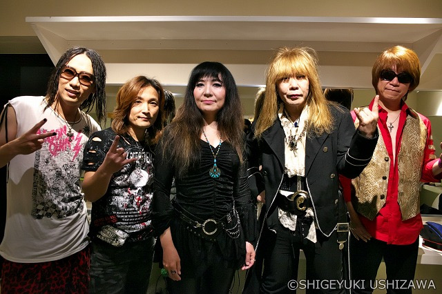 TheEndlessBasis's tweet photo. TERRA ROSAのインディーズ時代に在籍、2016年の「Primal Tour」でも卓越したギタープレイでファンを魅了したギタリスト,足立“YOU”祐二が6/16 敗血症のため永眠されました。TERRA ROSAの一時代を牽引した彼に深く感謝すると共に、
謹んでご冥福をお祈り申し上げます。

TERRA ROSA
岡垣正志
赤尾和重 https://t.co/1Fc5nOGJb9