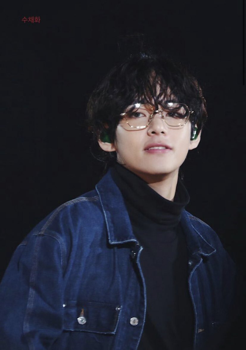 Kim taehyung lookin like a whole ass anime character A short but needed thread;