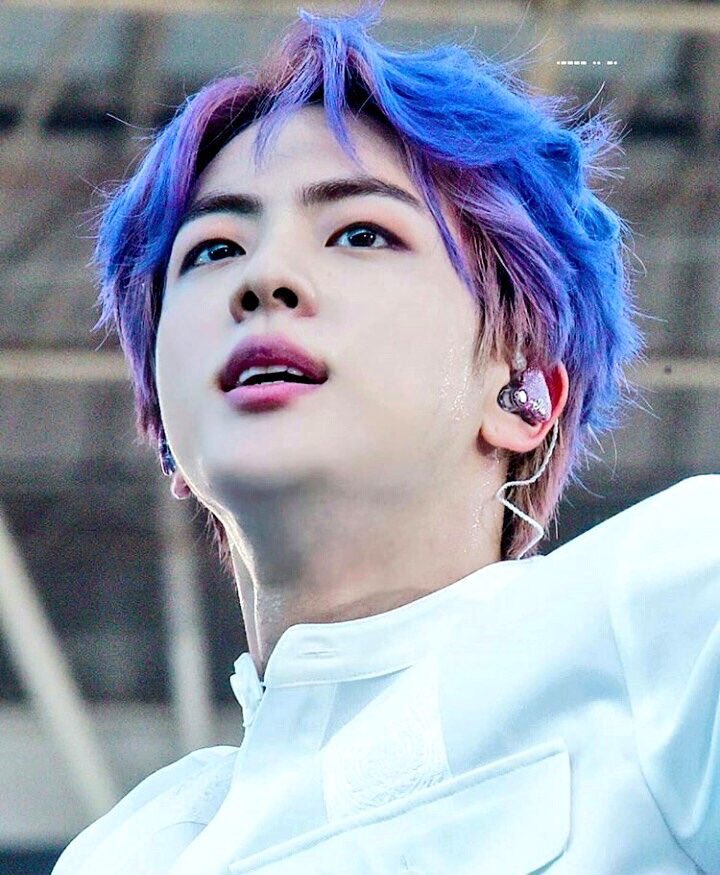 eresmiluzBTS's tweet photo. El rostro masculino más perfecto del mundo!! 😍💜
#MostPerfectFaceJin #PerfectFaceJin #BTS  #방탄소년단진 #JIN  #SEOKJIN #진  #김석진 #방탄진 @BTS_twt #KIMSEOKJIN https://t.co/82Diz0nTyC