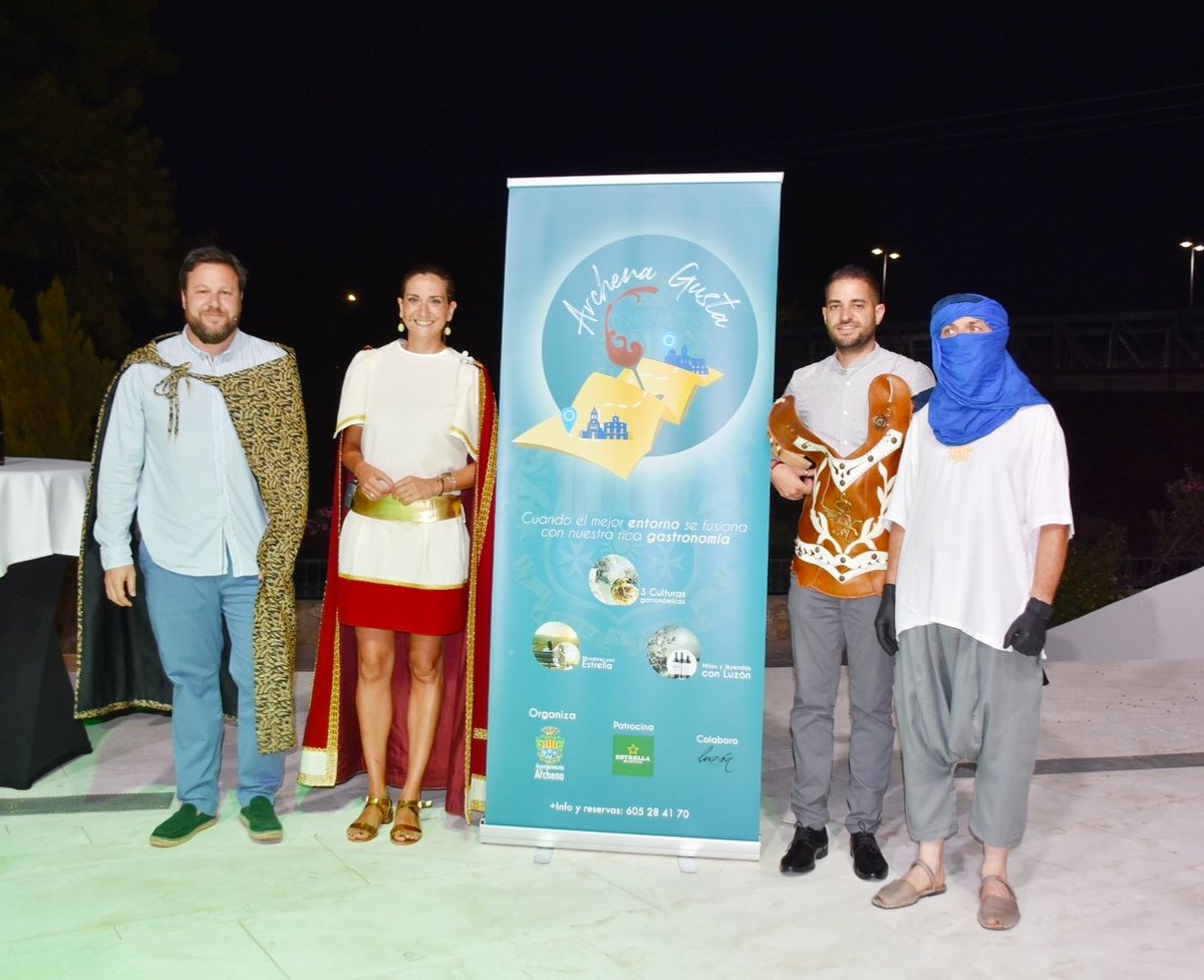 Patriciaflopez's tweet photo. 👏Presentación del proyecto #ArchenaGusta donde unimos en rutas: cultura, gastronomía y el mejor entorno como nuevo potencial turístico y económico de #Archena 
Gracias @yayodelgado por el gran apoyo de @estrellalevante y a @Sgallegob por acompañarnos 😊
AMIGOS ¡¡OS ESPERAMOS!!🤗 https://t.co/VA50axsMGx