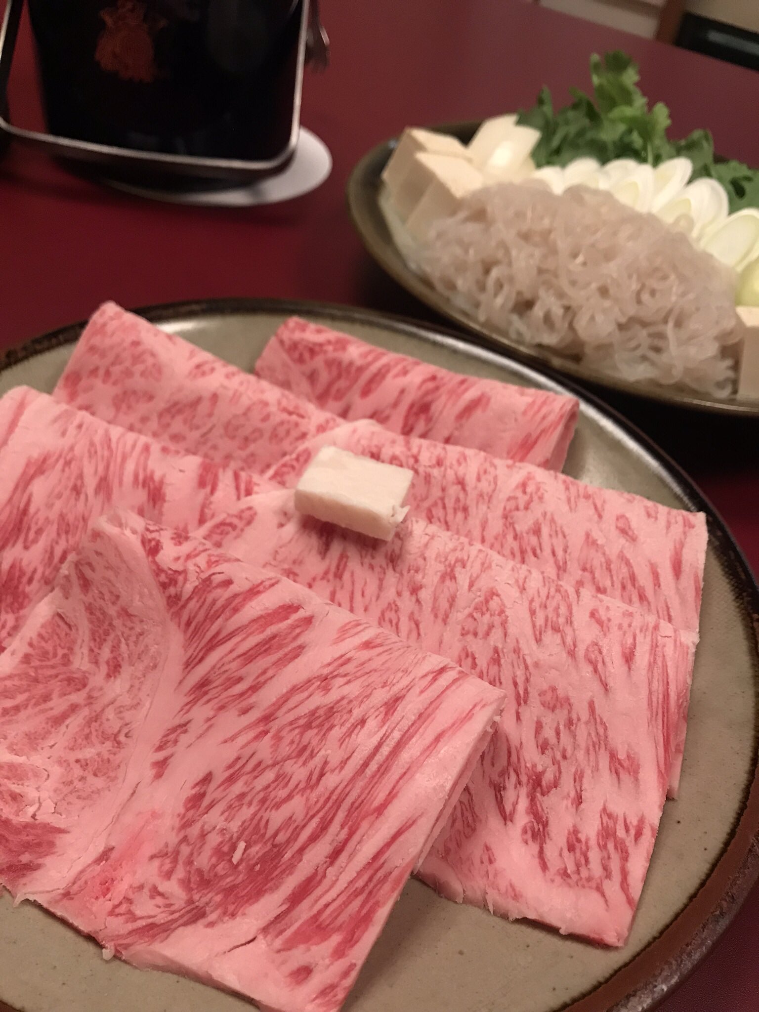 むーのお肉グルメ 大阪 すき焼き 北むら 心斎橋にある大阪で最も数名な老舗すき焼き屋さんの１つ 個室 で女将さんが焼いてくれるんで めちゃ贅沢な時間を味わえます すき焼きは文句なしでうまし 写真は珍しく綺麗に撮れてます 大阪 すき焼き