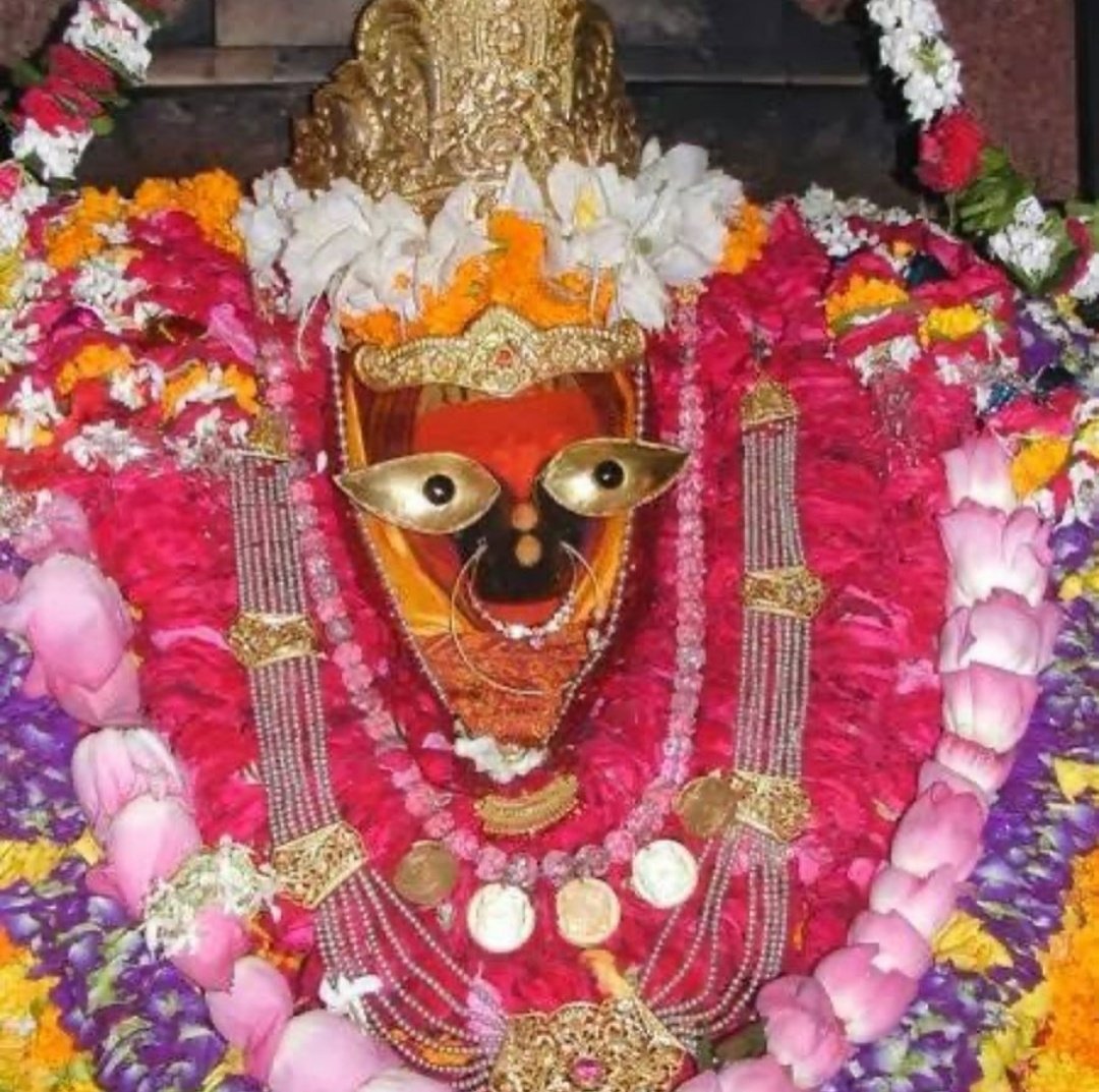 swm_info's tweet photo. #DeviVindhyavasini temple, #Mirzapur is one among the 51 #Shaktipeetha,is a very important shrine in #Hinduism.
To Read More Swipe Next👈
#anepicliferamanandsagar #templesofindia #shrikrishna #ramanandsagar #shrikrishnaserial #shrikrishnaonddnational @DDNational @myogiadityanath https://t.co/vWJTt6C31G