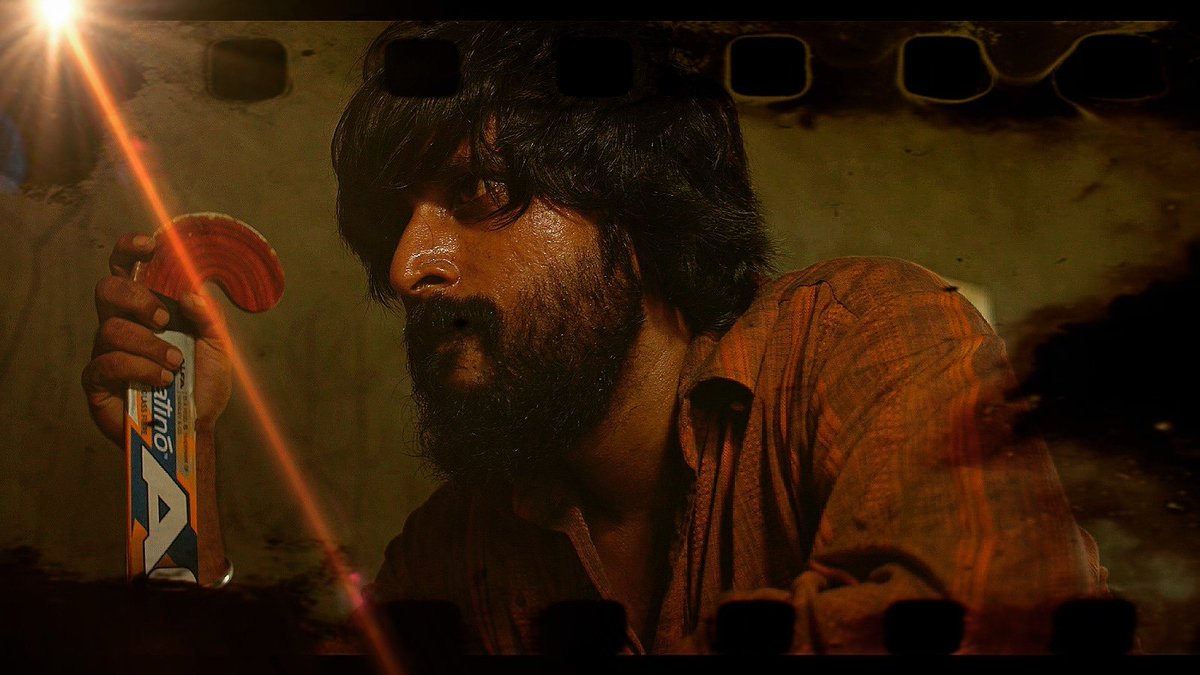 publicstar_bsk's tweet image. నన్ను #NegativeRole లో చూడాలని కోరుకున్న మీలో కొంతమంది ... 
#TheLockdown సినిమాలో అత్యంత కిరాతక Antagonist షేడ్ ని కూడా నాలో చూడబోతున్నారు. #LeakedPicture
#StayTuned