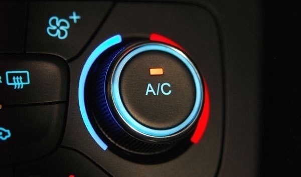 MassAutoRepair's tweet image. Need Auto Air Conditioning Repair &amp;amp; Recharging? Call for service.