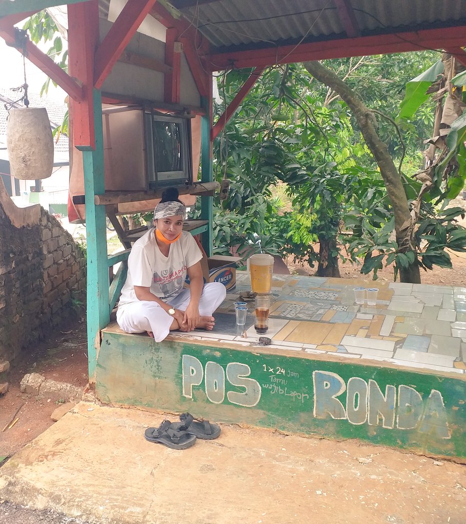Terima kasih untuk inovasinya pa kades <a href="/desa_rawalele/">Desa Rawalele</a> TUGU KAMPUNG TANGGUH SAPAPAIT SAMAMANIS Desa Rawalele Kecamatan Dawuan <a href="/NanaMul03060775/">Abah</a> <a href="/haji_ruhimat/">Haji Ruhimat</a> <a href="/ridwankamil/">Ridwan Kamil</a> <a href="/kotaSUBANG/">IG kotasubang</a> <a href="/kabarsubangcom/">Media Kabar Subang</a> @KicauSubang @Subang_Jawara