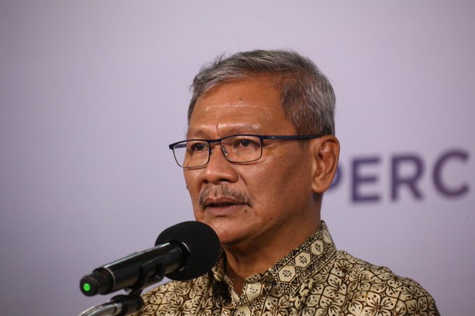 Lihat gambar di Twitter