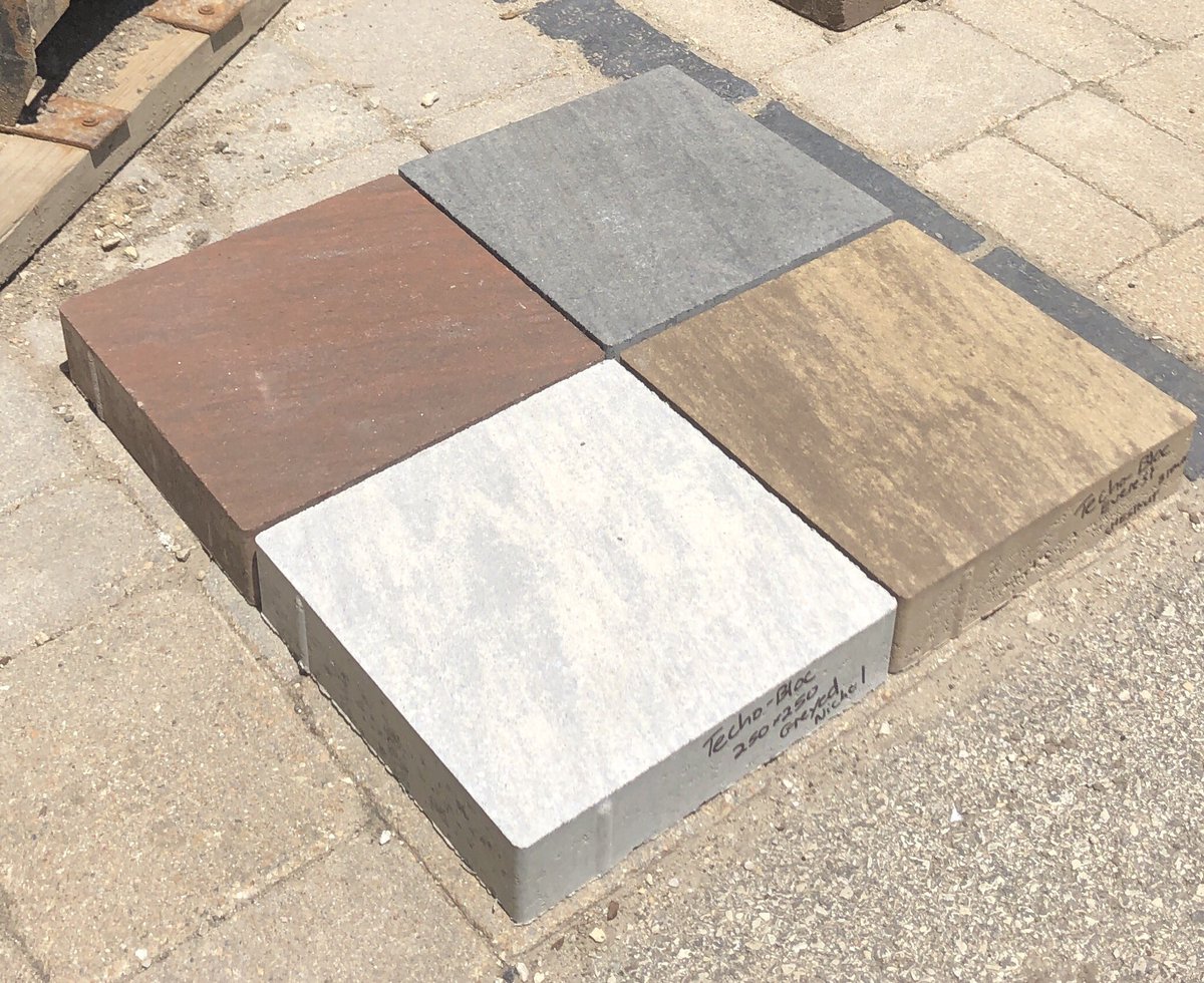 Looking forward to dropping these hotties off to contractors today!  <a href="/techobloc/">Techo-Bloc</a> Everest slabs are straight 🔥🔥🔥🔥