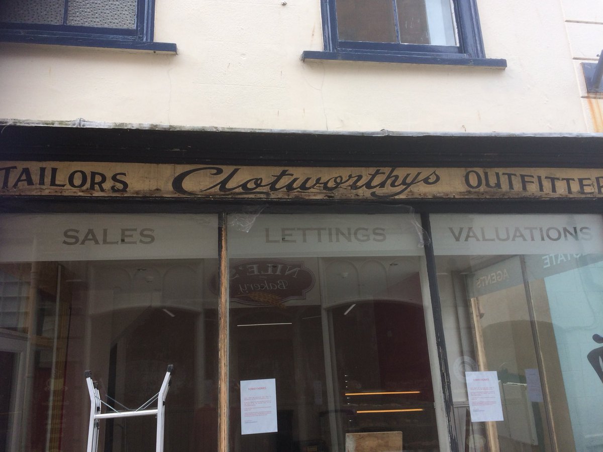 Fowey Aquarium tweet media