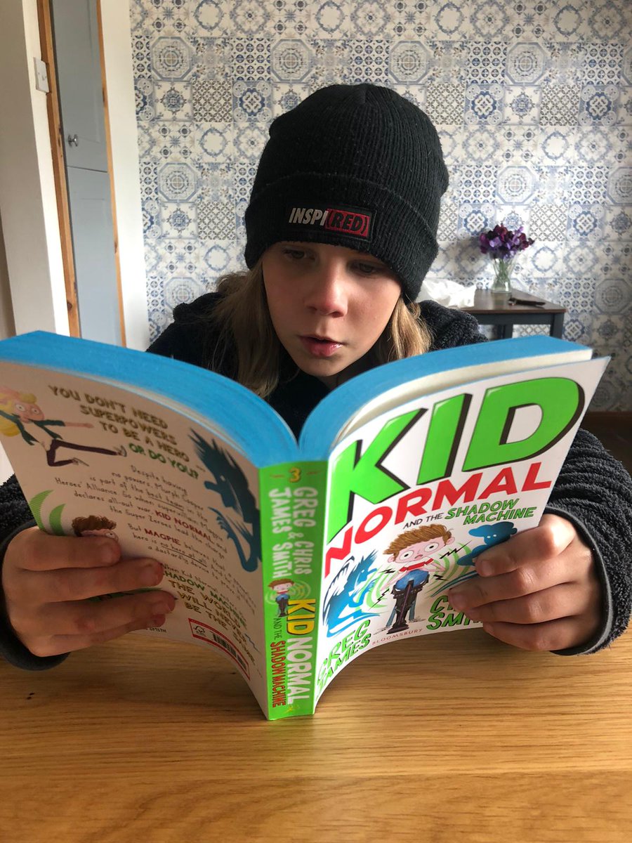 CarrickYMCA's tweet photo. This week our we delivered 70 books to our PAKT/YMCA families with the help of @Booktrust
#YMCA #Carrickfergus #Belong #Contribute #Thrive #ParentAndKidsTogether #PAKTFamily #FamilyWorks https://t.co/hMN4hUEY0V