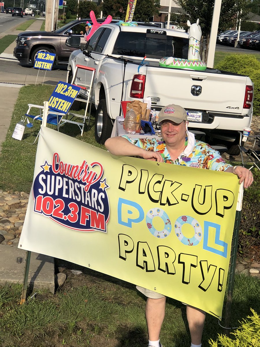 ☀️Getting some sun this morning at our Pickup Pool Party in honor of the first weekend of summer 🌭 #summer #pool #joco #johnstoncounty