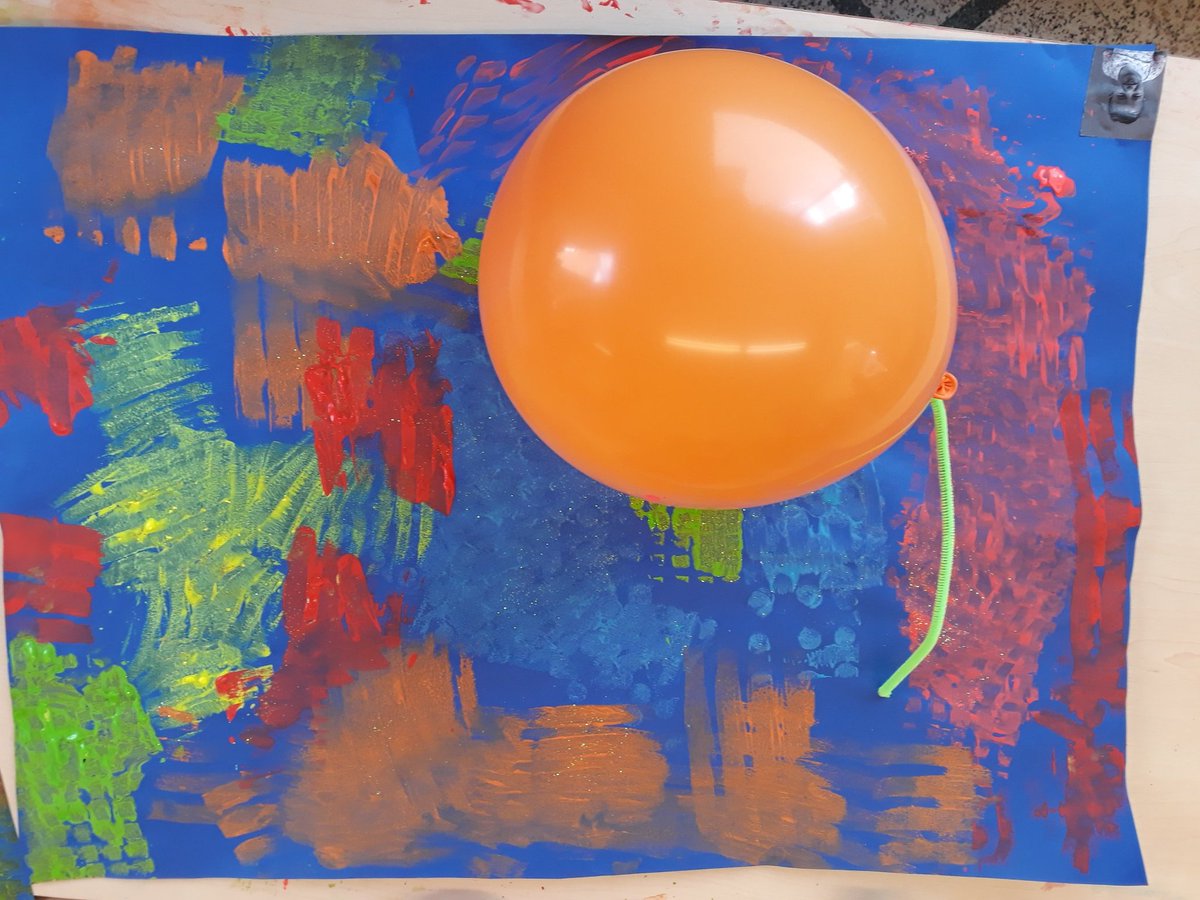 Schilderkunst 👩‍🎨🎈🖼 #rollendoordeverf #mooiewerkjes #Trapleerke