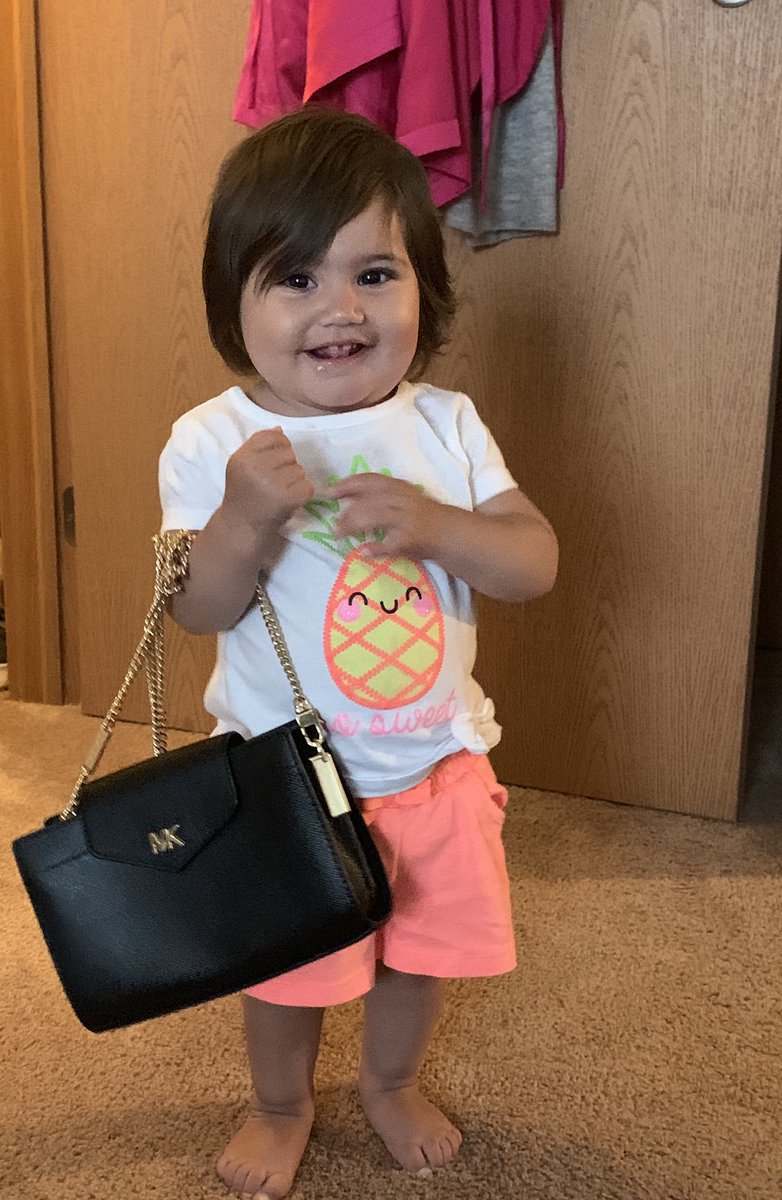 emilykaylong's tweet photo. My sweet girl loves to go shopping 🛍 https://t.co/0nTBCZrdq5